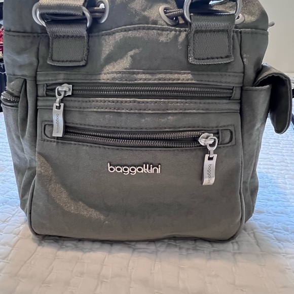Baggallini Gray Bag - Picture 1 of 5